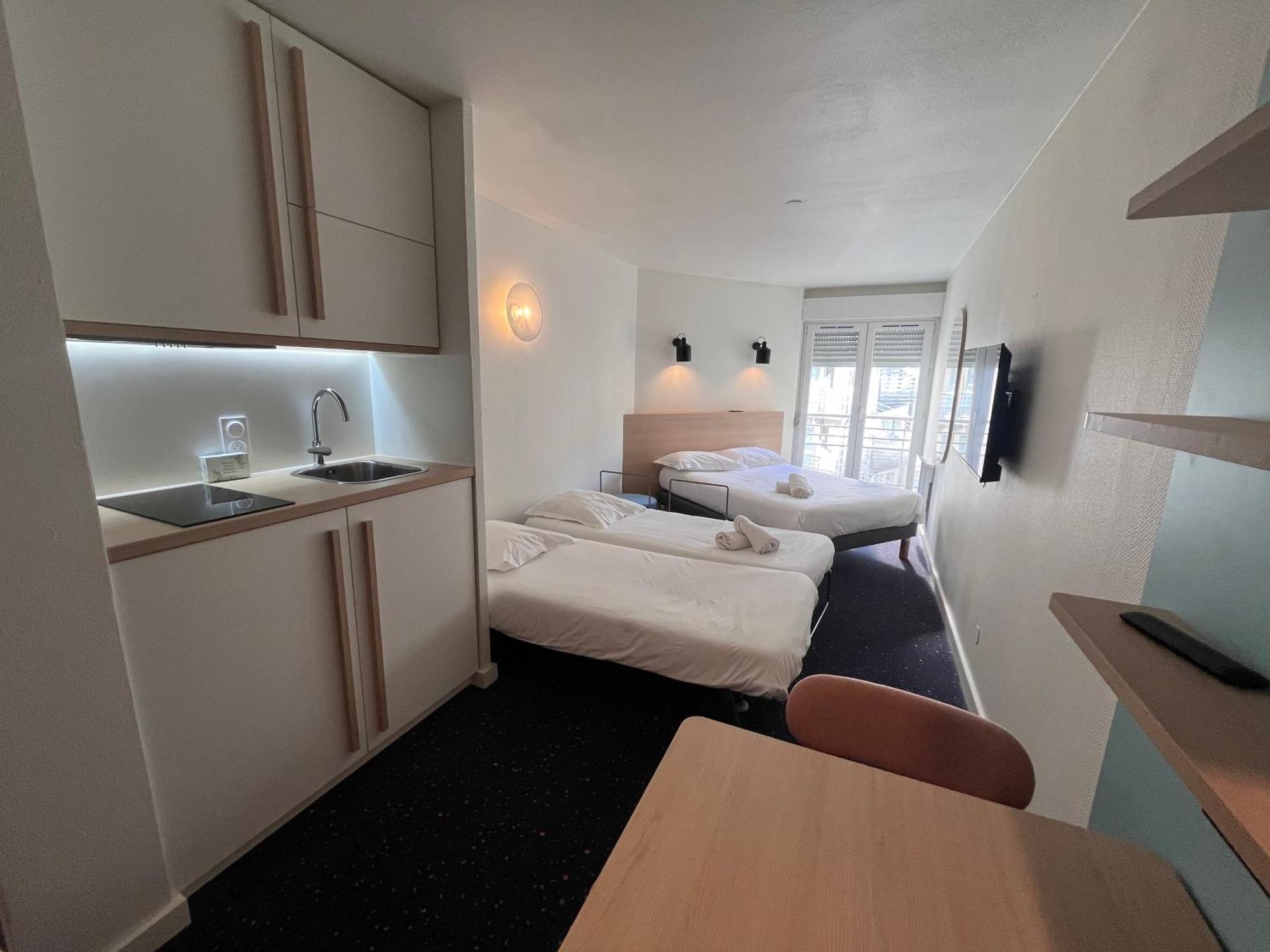Appart'Hotel Laureades Clermont-Ferrand Centre Jaude מראה חיצוני תמונה