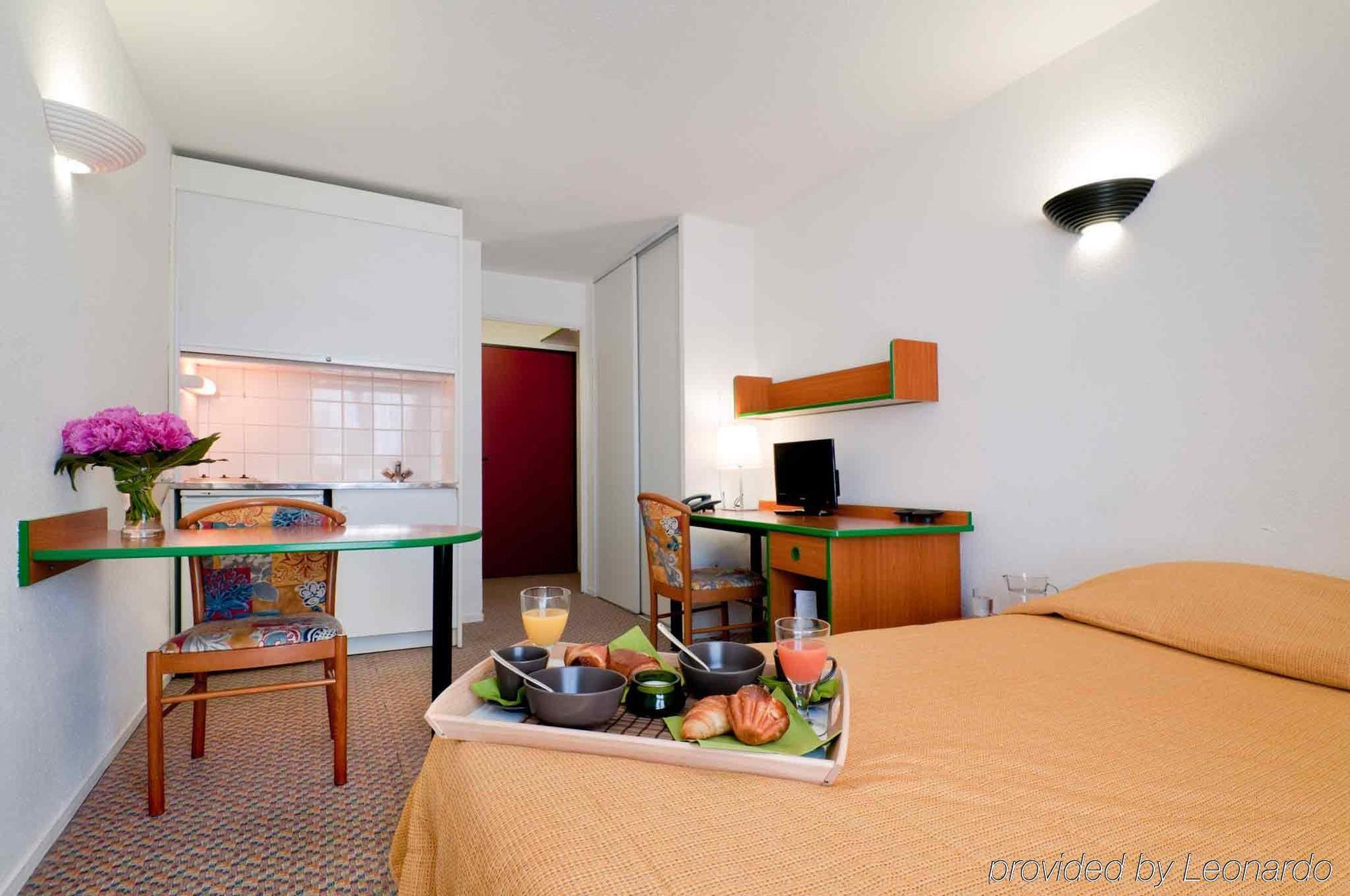 Appart'Hotel Laureades Clermont-Ferrand Centre Jaude חדר תמונה